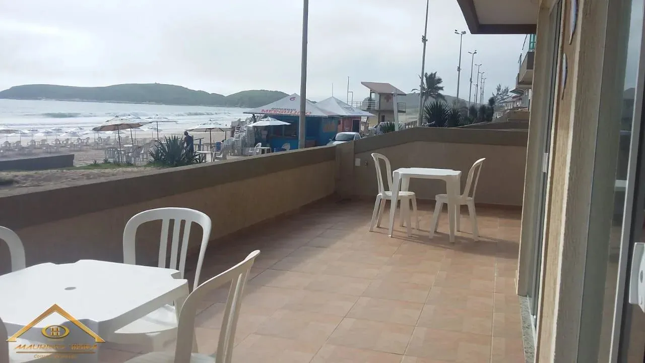 Imagem Apartamento para Venda em Cabo Frio / RJ no bairro Peró