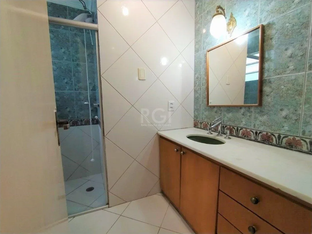 Imagem Casa para Venda - 150m², 4 dormitórios, sendo 3 suites, 2 vagas - Jardim Verde