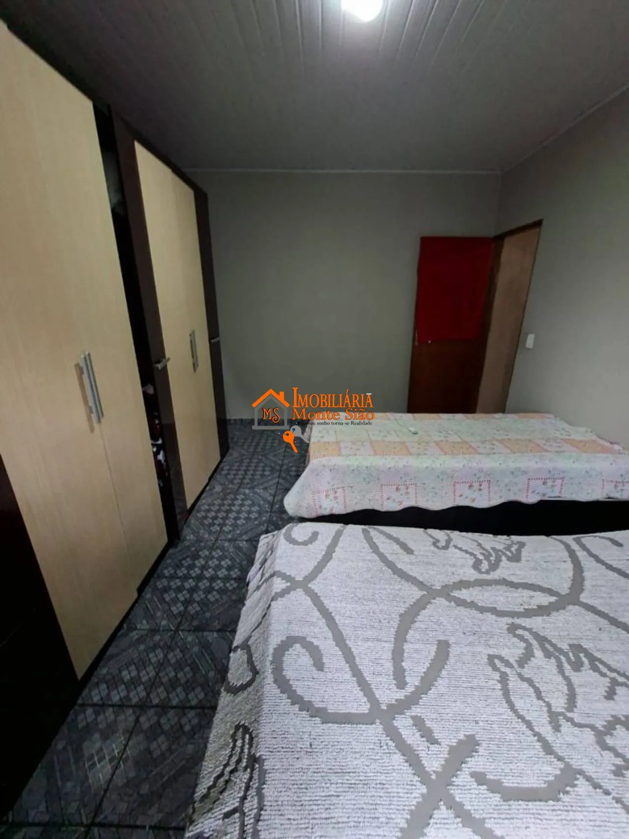 Imagem Sobrado com 5 dormitórios à venda, 200 m² - Paraventi - Guarulhos/SP