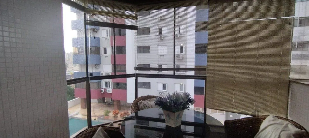 Imagem Apartamento à venda em Menino Deus, Porto Alegre RS - com infra completa