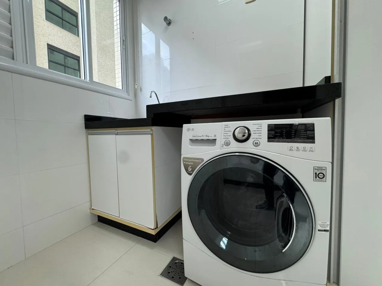 Imagem Apartamento à venda com 180m2 por R$ 2.300.000,00