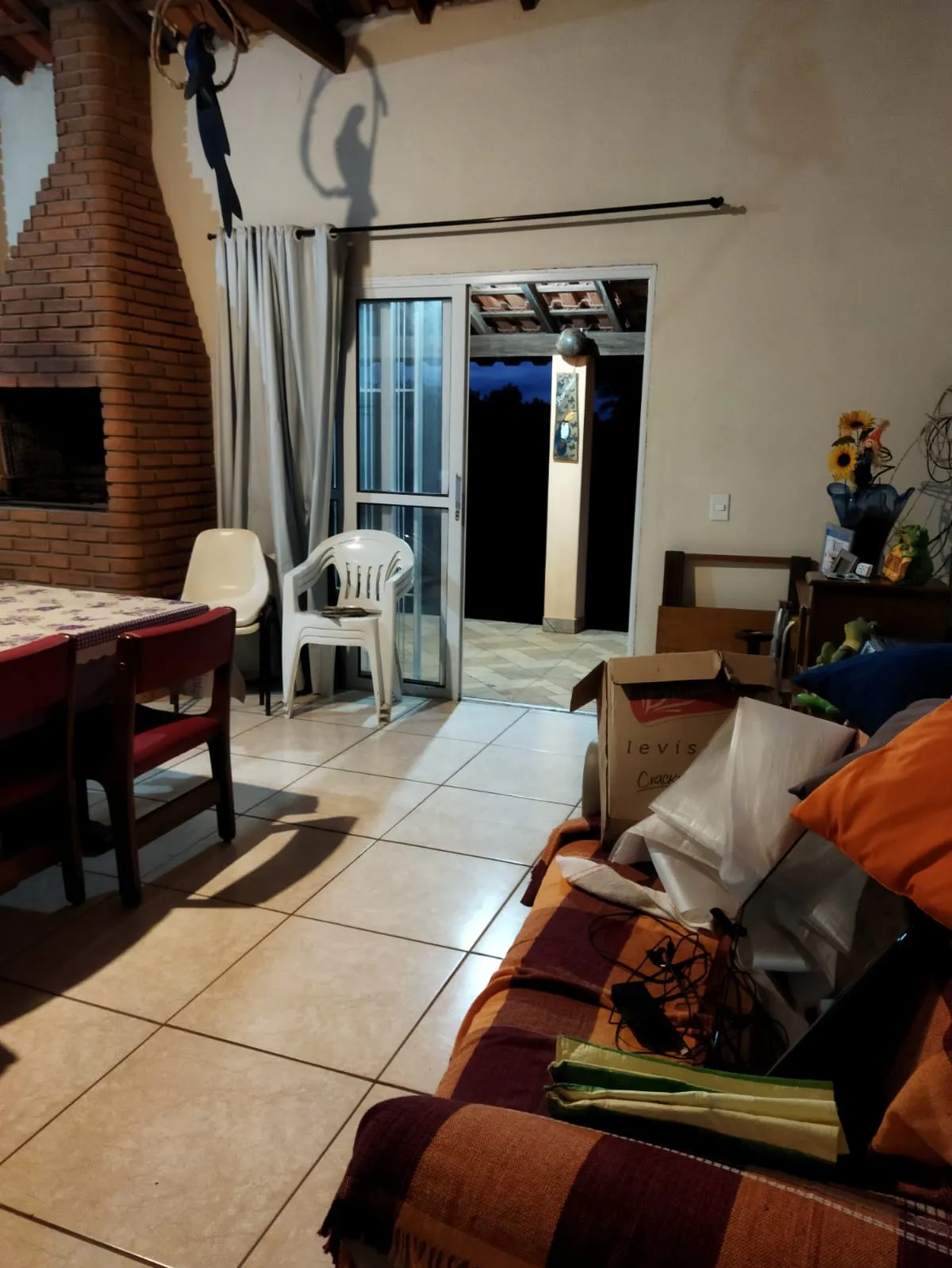 Imagem Chácara à Venda em Paranapanema com 120m², Pomar Variado e Rio nos Fundos