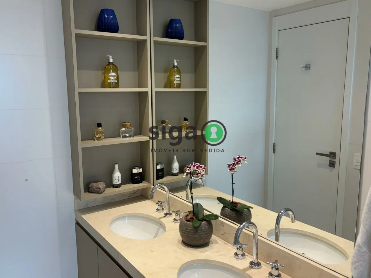 Imagem Apartamento à Venda no Brooklin ? 189m², 3 Quartos, 3 Vagas e Lazer Completo