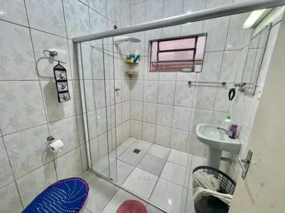 Imagem Alugo Galpao com 1.185mts² de terreno e 978mts² de area constru