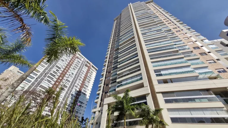 Foto do imóvel Apartamento à venda em São Paulo, Cidade Monções, com 3 quartos, 240m2 em Arizona
