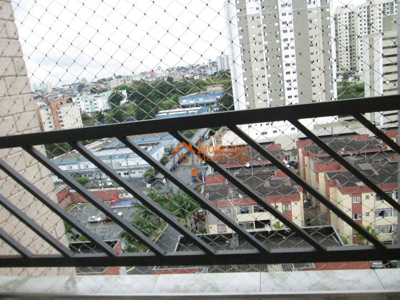 Imagem Apartamento com 2 dormitórios à venda, 64 m² por R$ 340.000,00 - Jardim Iporanga - Guarulhos/SP