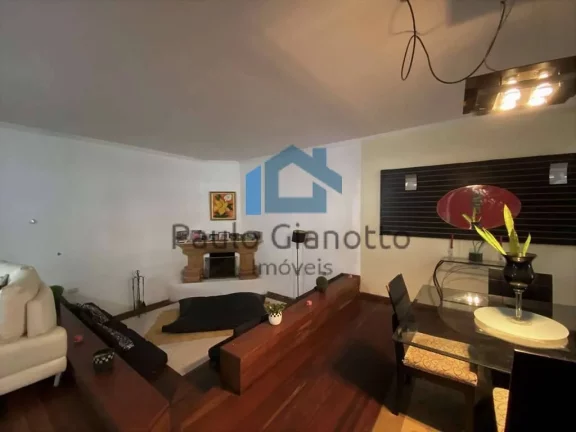Imagem Casa - venda / Locação na Fazendinha Granja Viana