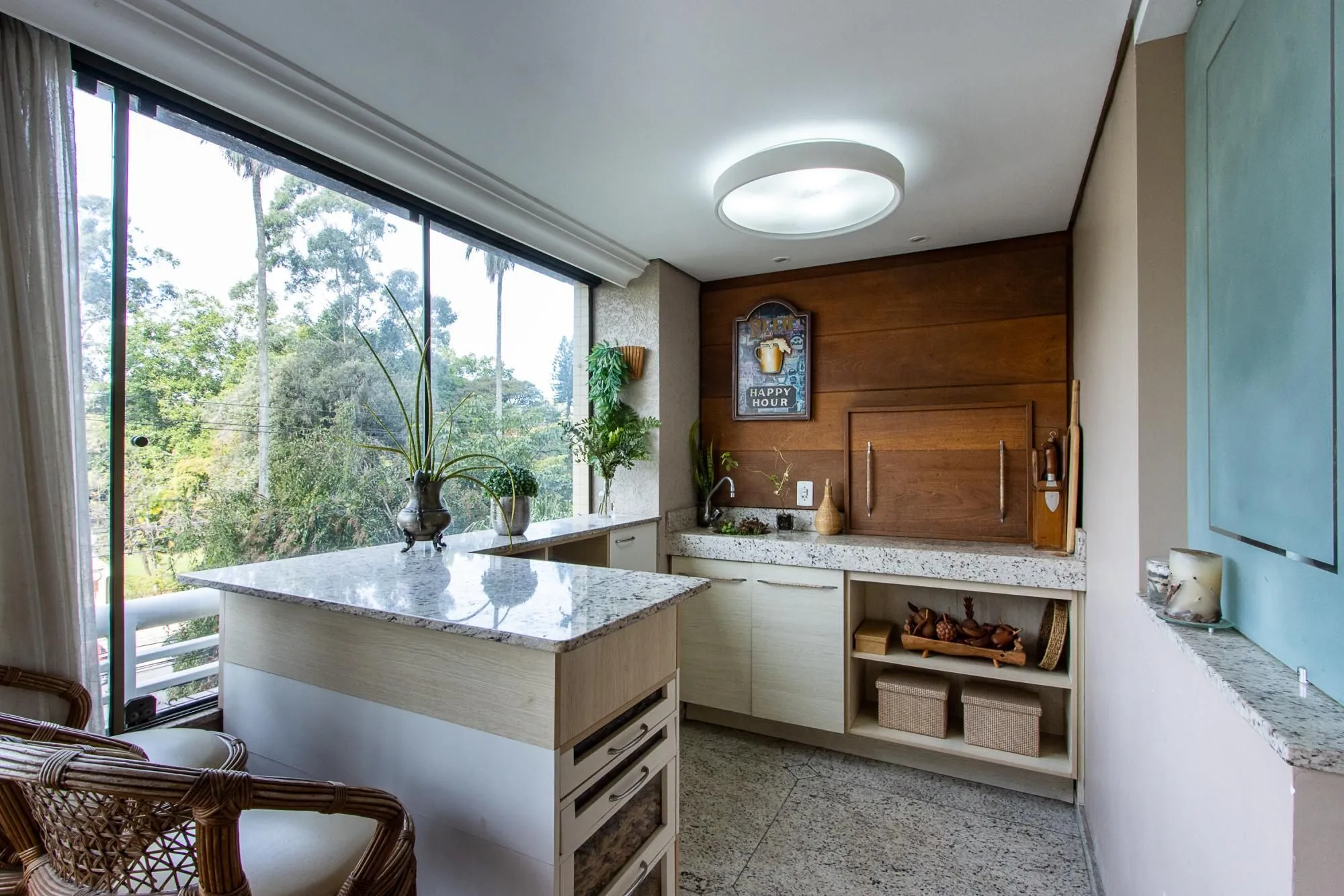 Imagem Apartamento 3 quartos, 139,64m² privativos, 2 vagas - Bairro Menino Deus