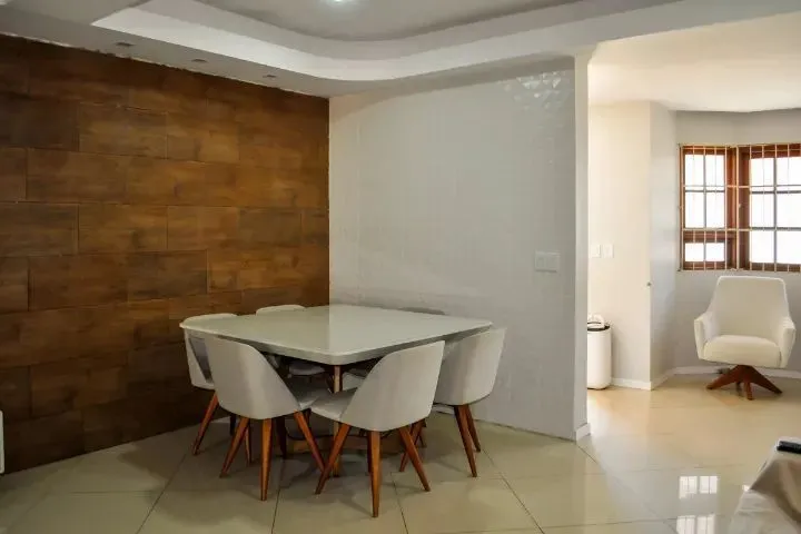 Imagem Casa em Hípica