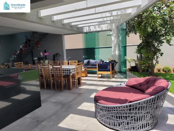 Imagem CASA RESIDENCIAL em SANTANA DE PARNAÍBA - SP, SURU