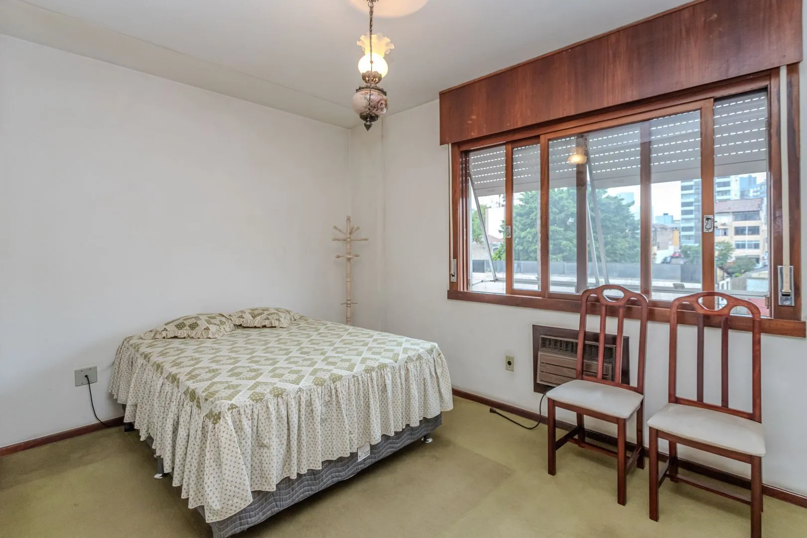 Imagem Apartamento no bairro Floresta de 3 dormitórios e vaga DESOCUPADO