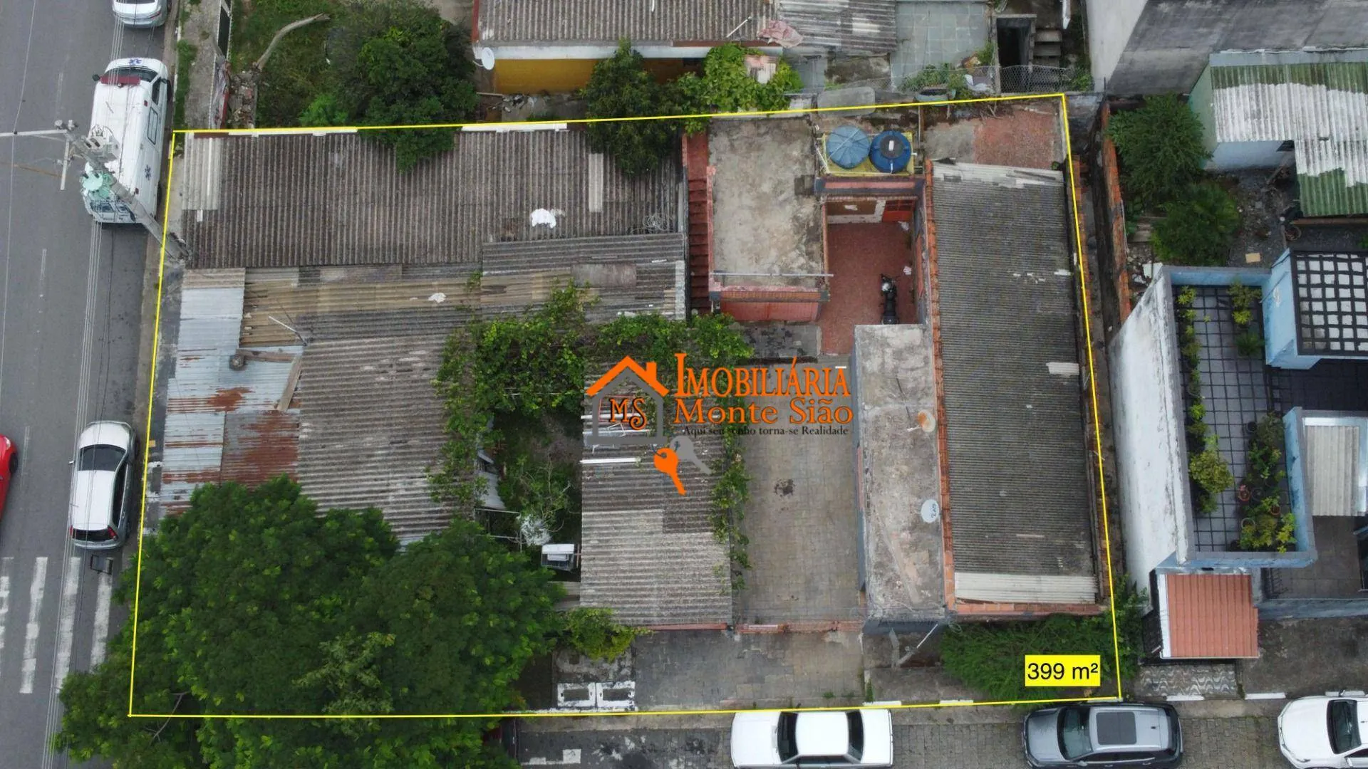 Imagem Terreno à venda com 400 m² no Jardim Vila Galvão - Guarulhos/SP