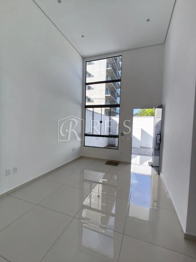 Imagem Casa para Venda em Rio das Ostras, Chácara Mariléa, 3 dormitórios, 1 suíte, 2 banheiros, 2 vagas