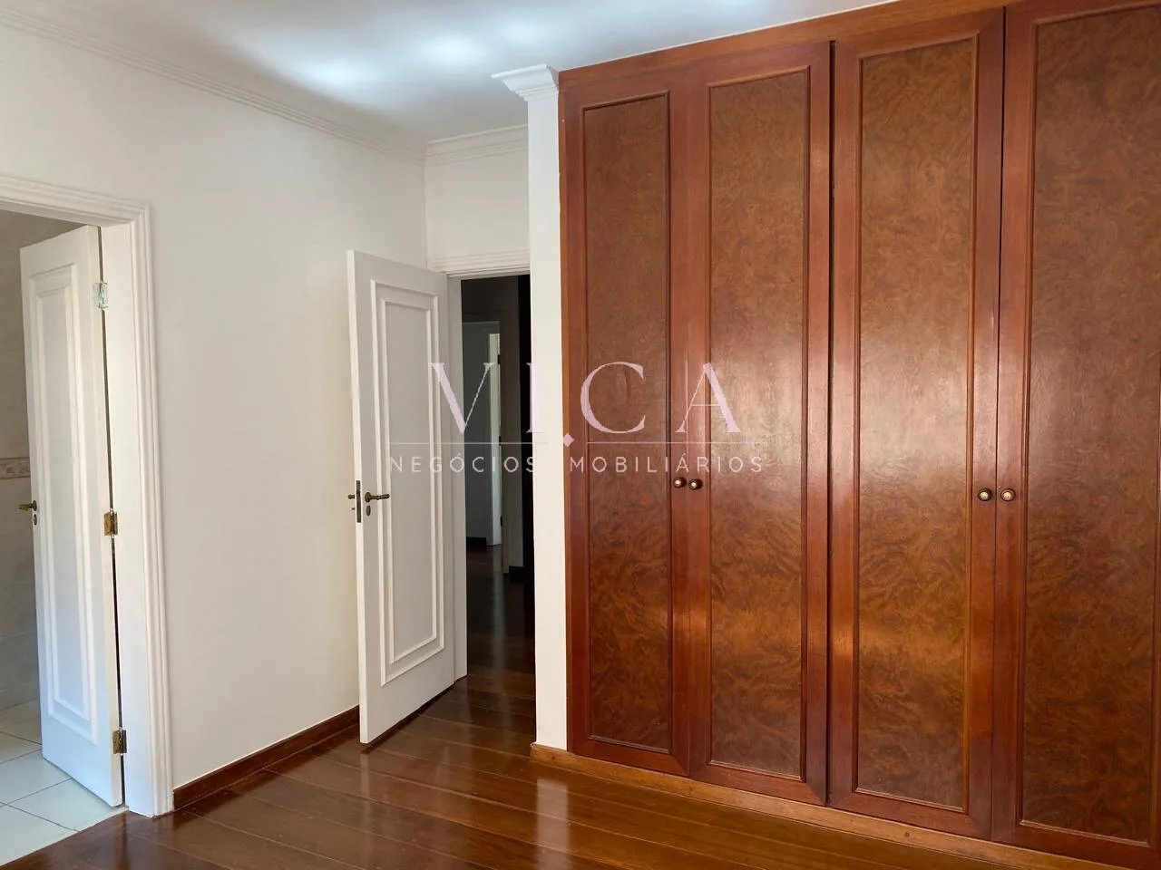Imagem Alphaville|Resid 02 |Casa 4 suítes, piscina e lazer| R$20.000 Aluguel mês