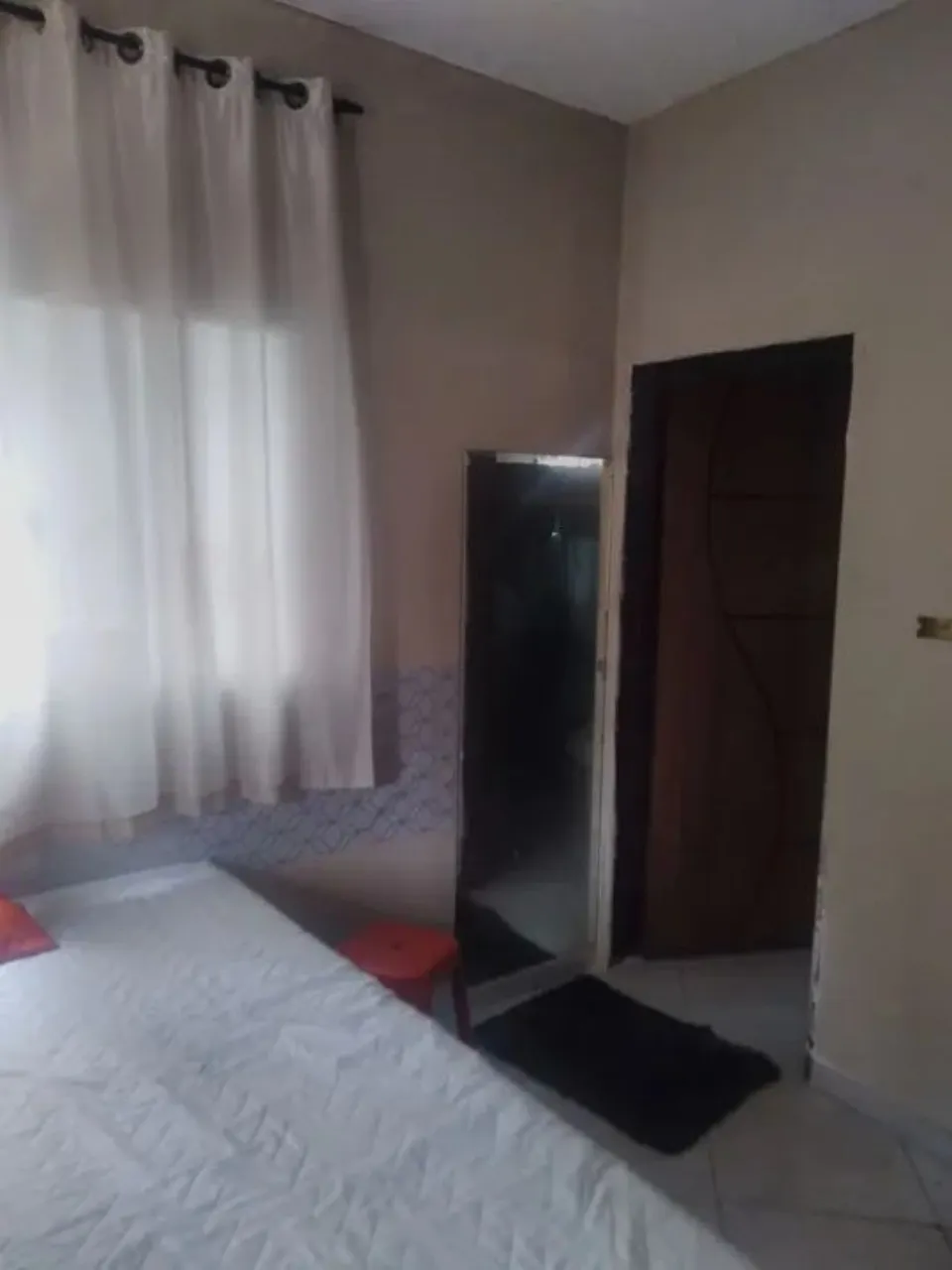 Imagem Casa para locação na Vila Guilherme em Votorantim-SP: 4 quartos, 2 suítes, 2 salas, 3 banheiros, 30 vagas, 300m² de área.