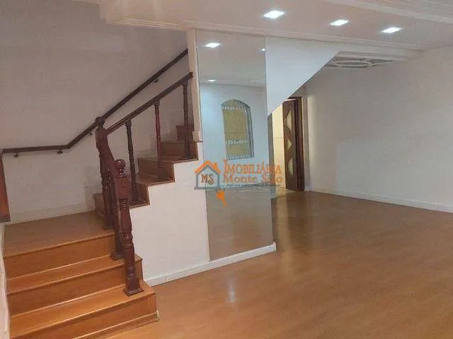 Imagem Sobrado com 3 dormitórios à venda, 220 m² por R$ 800.000,00 - Vila Galvão - Guarulhos/SP
