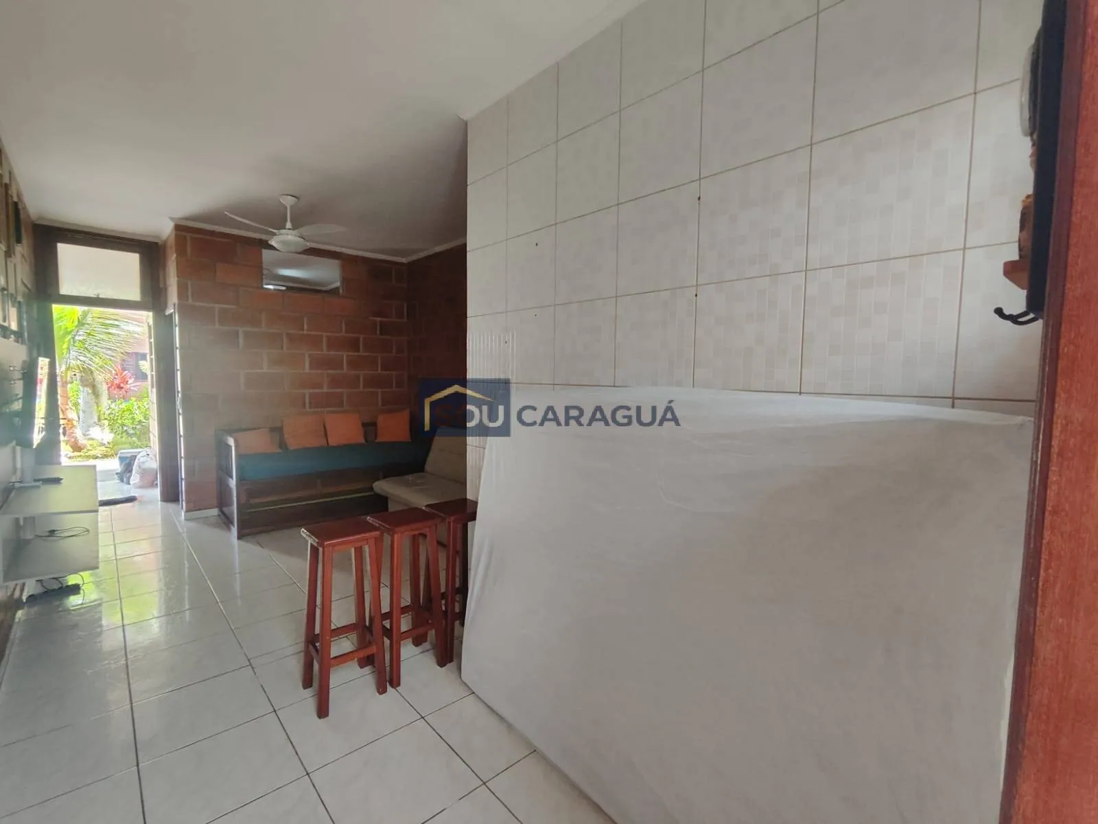 Imagem Apartamento Pequeno Mobiliado à Venda na Martim de Sá Caraguatatuba