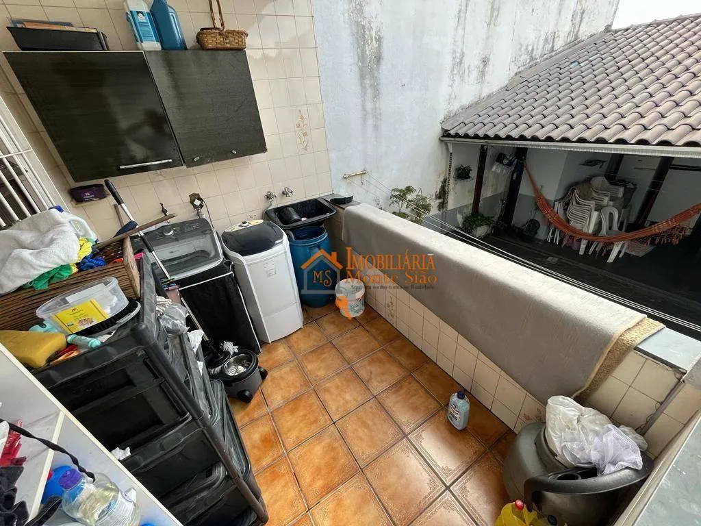 Imagem Sobrado com 2 dormitórios à venda, 155 m² por R$ 689.000,00 - Jardim Paraventi - Guarulhos/SP