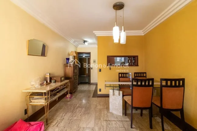 Imagem Localizado no charmoso bairro de Mansões Santo Antônio, este espaçoso apartamento de 80 metros qu...