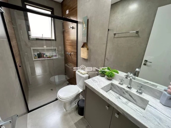 Imagem Imóvel à Venda na Riviera de São Lourenço, Com 2 dormitórios 1 suíte, com 62m² de área útil, 2 vagas de garagem