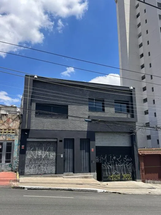 Imagem Galpão lindo no centro da Penha com 4 salas de escritório.
