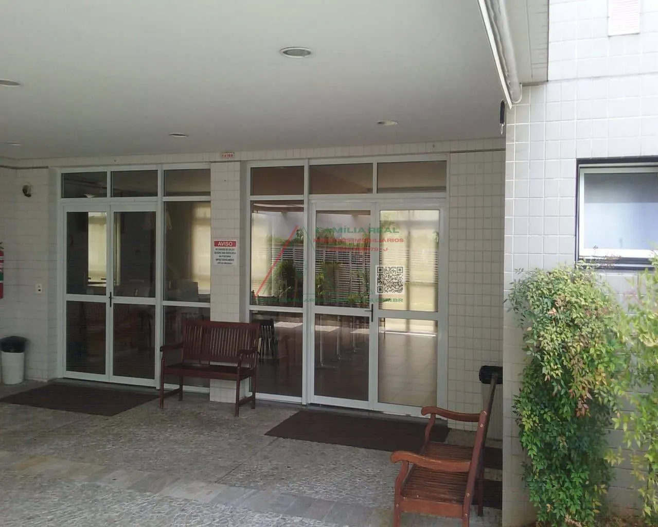 Imagem Duplex à Venda na Vila Califórnia, com 04 Quartos, sendo 01 Suíte e 02 Vagas