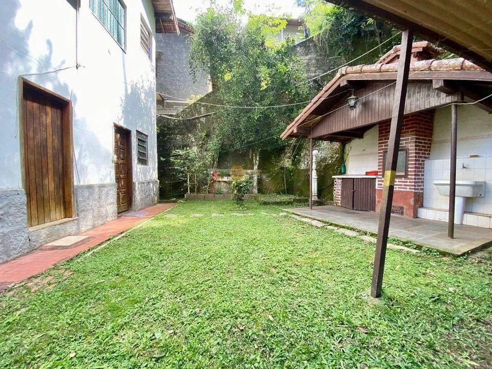 Imagem Casa para Venda em Teresópolis / RJ no bairro Albuquerque
