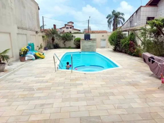 Imagem SOBRADO LADO PRAIA COM 6 SUITES PERTINHO DA PRAIA COM PISCINA