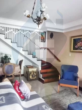Imagem Casa de 3 dormitórios sendo 1 suíte, 5 banheiros, 2 vagas, com 210m² em Rudge Ramos, São Bernardo do Campo