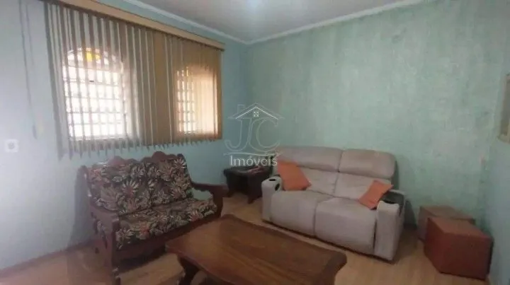 Imagem CASA À VENDA NO JARDIM MIRANDA, EM FRENTE AO SHOPPING UNIMART.