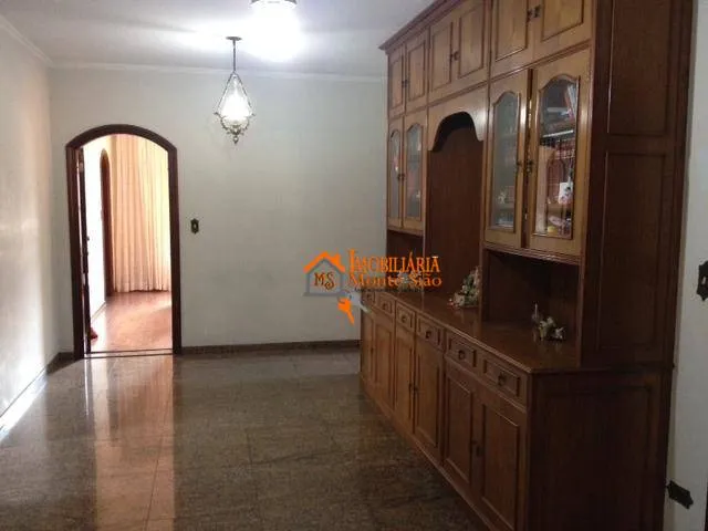 Imagem Sobrado com 4 dormitórios à venda, 530 m² por R$ 2.000.000,00 - Vila Galvão - Guarulhos/SP