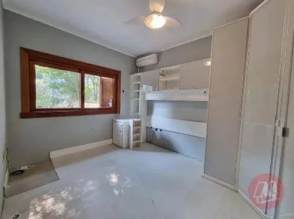 Imagem Casa com 3 dormitórios para alugar, 500 m² por R$ 19.884,00/mês - Pedra Redonda - Porto Alegre/RS