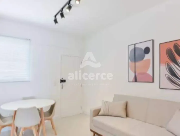 Imagem Apartamento de 2 dormitórios no Centro de Florianópolis