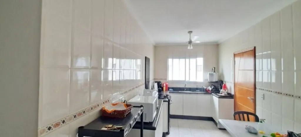 Imagem APARTAMENTO COM 150,00 m² - GUILHERMINA - PRAIA GRANDE SP