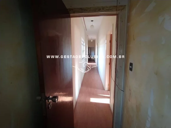 Imagem SOBRADO CENTRO ITATIBA SALÃO COMERCIAL e 4 DORM 464m² ÁREA ÚTIL