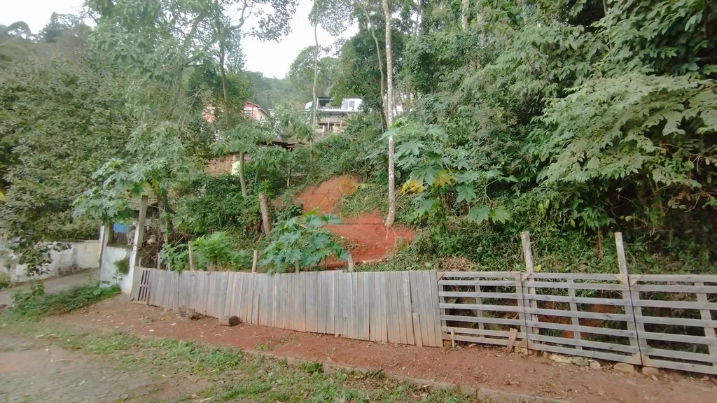 Foto do imóvel Terreno para Venda em Teresópolis / RJ em Rua Engenheiro Obed Cardoso