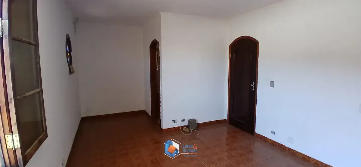 Imagem Casa de vila para venda em Vila Romano com 4 quartos, sendo 1 suíte, 190m²