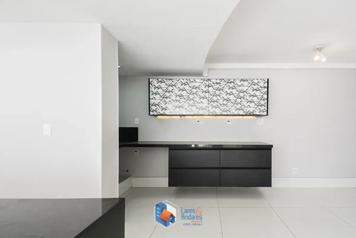 Imagem Apartamento para venda em Jardim Paulistano com 3 quartos, sendo 1 suíte, 178m²