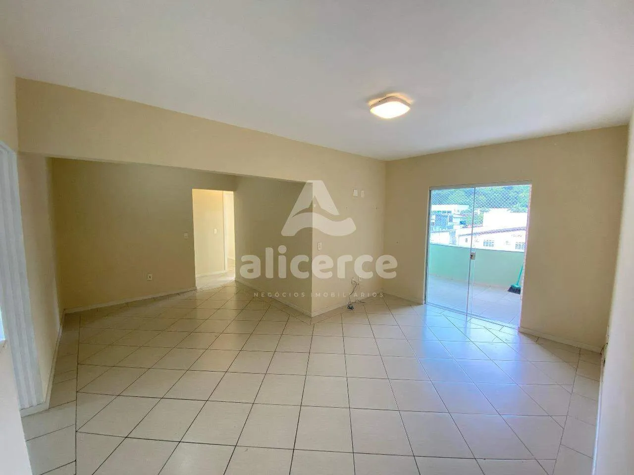 Imagem Apartamento com 114 m² à venda, 3 dormitórios com suíte em Forquilhinhas - São José - SC