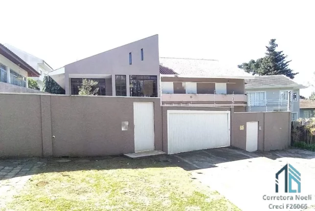 Foto do imóvel Casa, 04 quartos c/suíte, 02 subsolos tipo bunker, com 05 ambientes subterrâneos amplos, ideal para adega e estúdio, em Curitiba PR