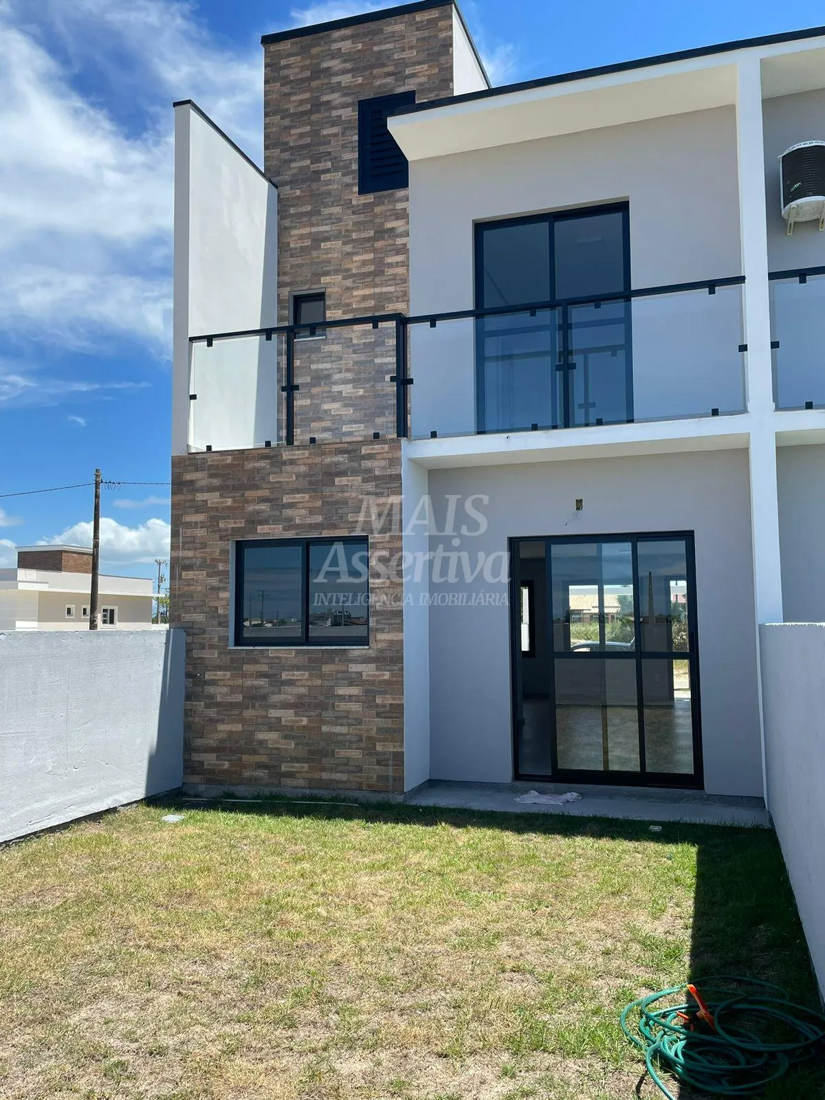 Imagem Sobrado 03 dormitórios para venda em Balneário Gaivota Praia Turimar
