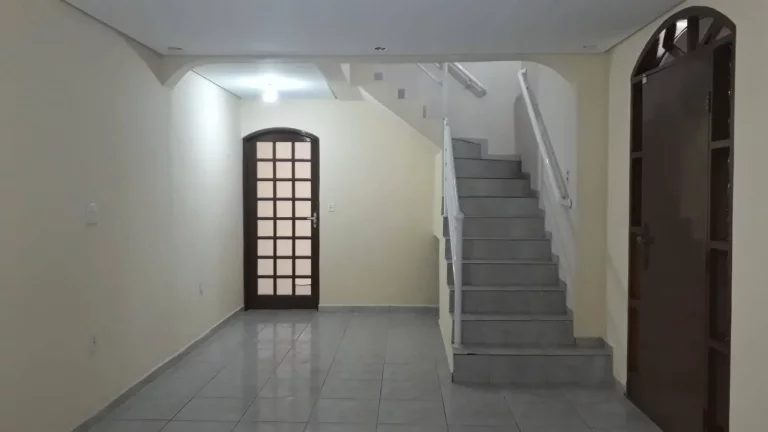 Sobrado com 3 dormitórios à venda, 179 m² por R$ 477.000 - Jardim Las Vegas - Santo André/SP