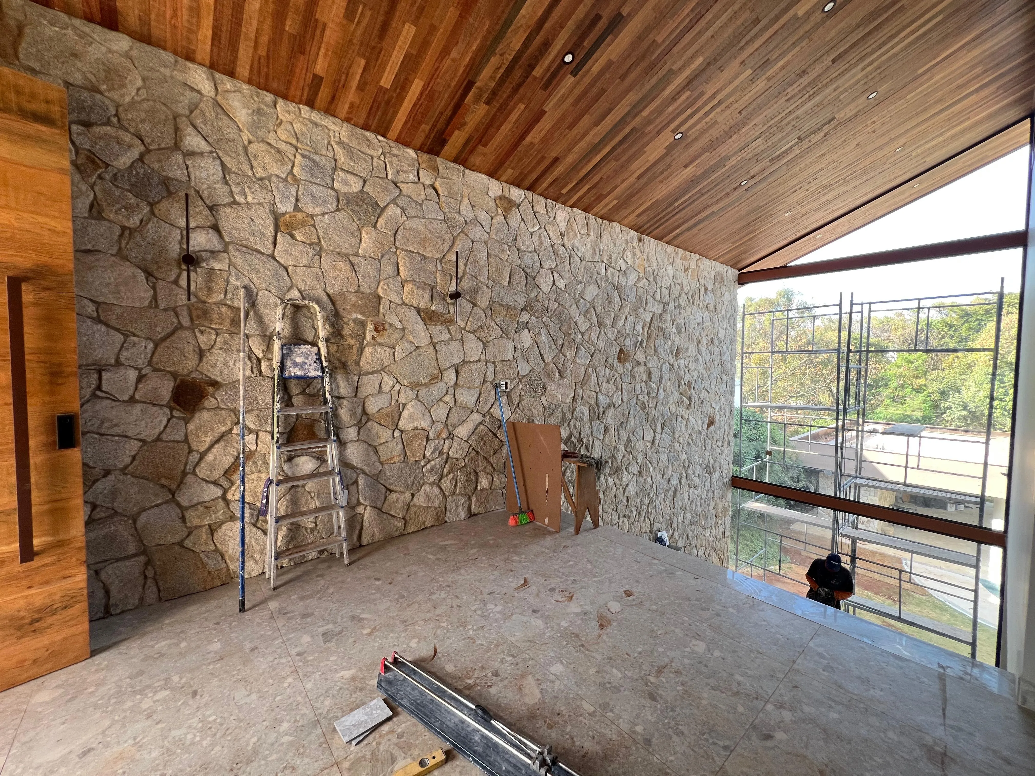 Imagem Luxuosa Casa no Condomínio Fazenda Imperial - 1700m² de Terreno e 402m² de Área Construída