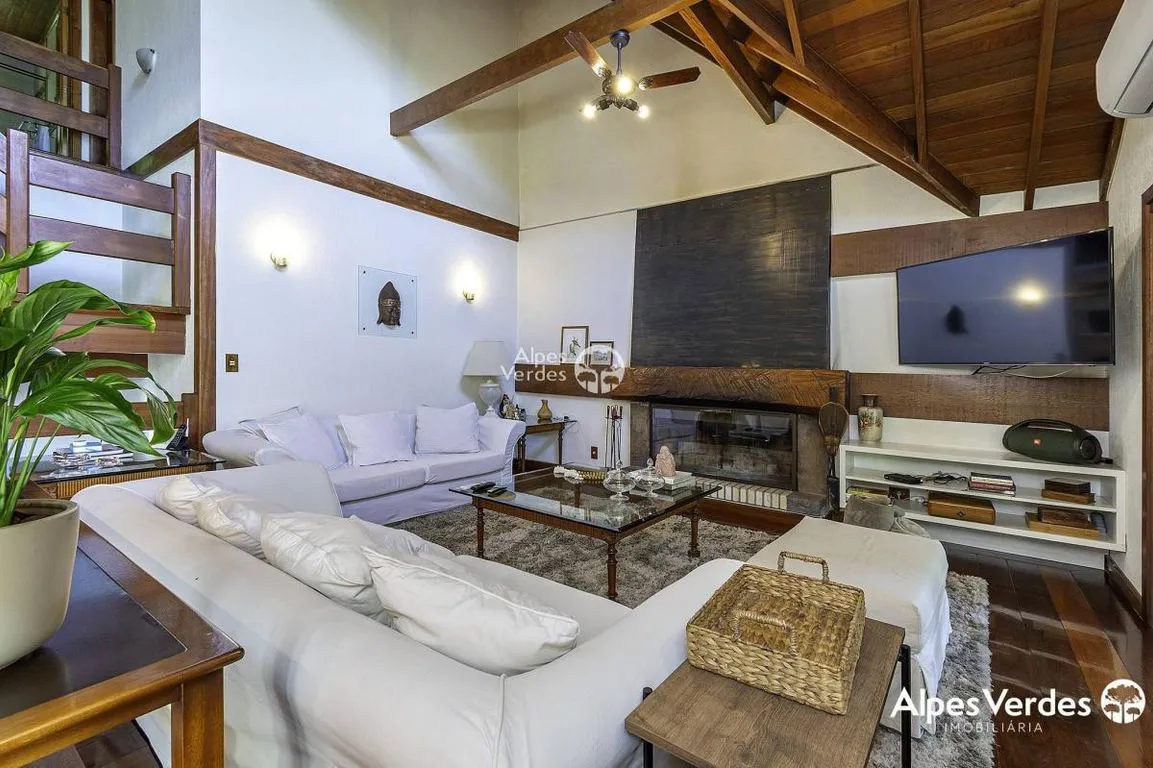 Imagem Casa à venda em Canela, Vila Suica, com 4 quartos, 357m2