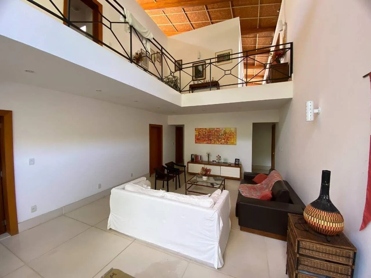 Imagem Casa em Condomínio para Venda em Petrópolis / RJ no bairro Itaipava