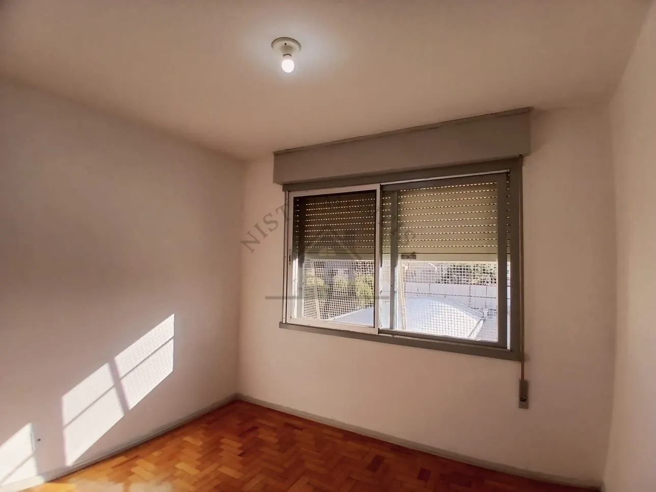 Imagem Apartamento 2 quartos para Venda no bairro Vila Ipiranga em Porto Alegre