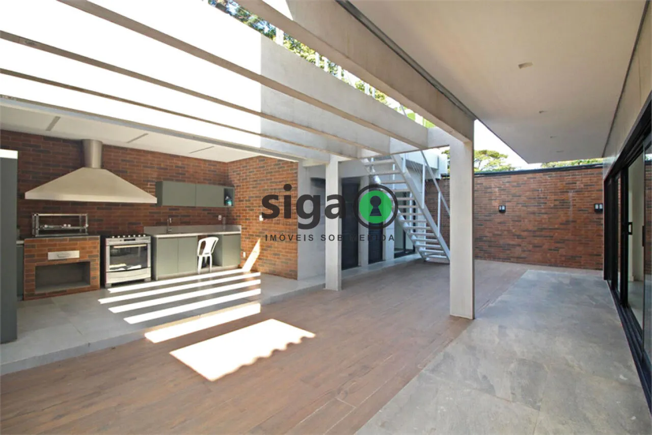 Imagem Sobrado Alto Padrão no Jardim Europa de 4 quartos com 6 Vagas - 510m² à Venda.