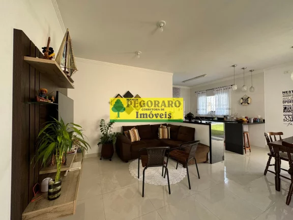 Imagem Ótima Casa à Venda na Martim de Sá em Caraguatatuba-SP - 3 quartos, 1 suite, 2 salas, 3 banheiros, 2 vagas, 102m²!