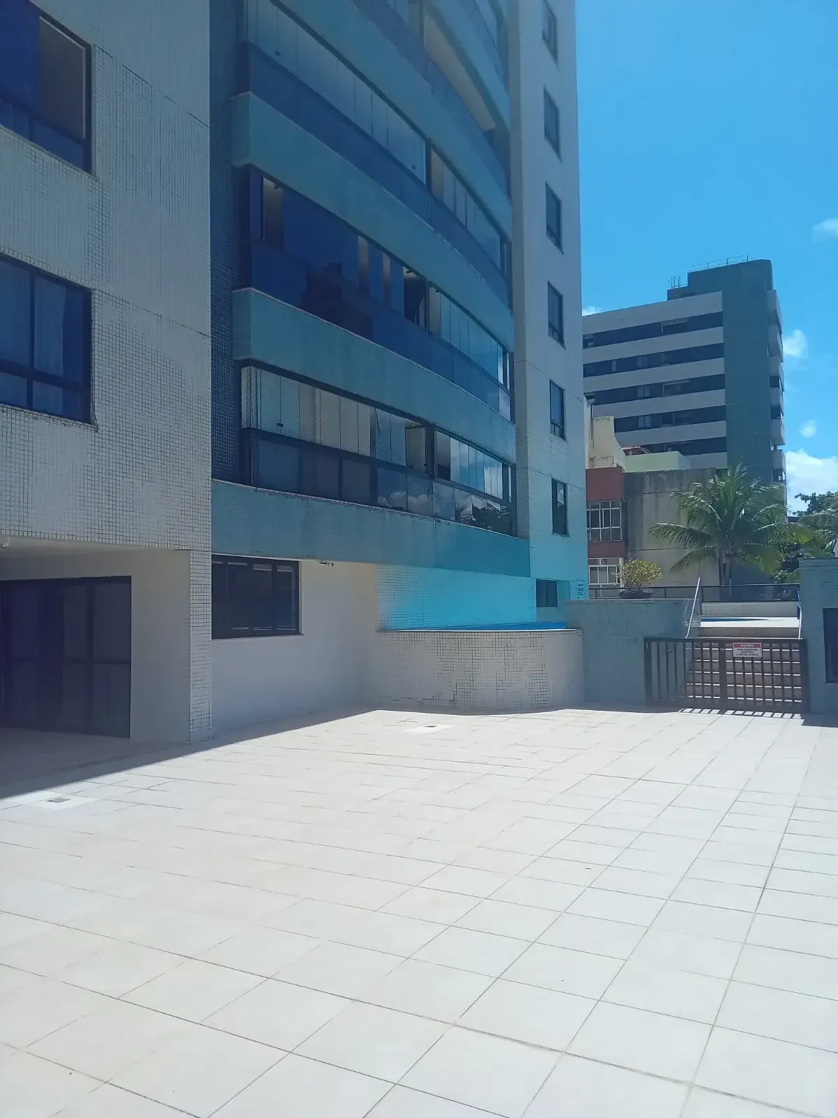Imagem Apartamento com 3 Quartos para Alugar, 109 m² em Jardim Armação - Salvador