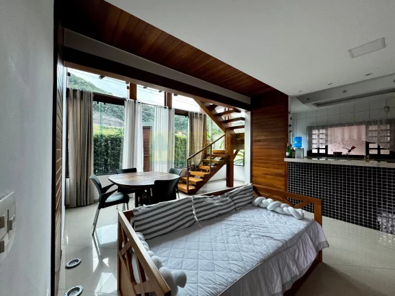 Imagem GRANDIOSA CASA SOFISTICADA E ELEGANTE C/ 3 DORMITORIOS E 4 BANHEIROS VENDA OU LOCAÇÃO